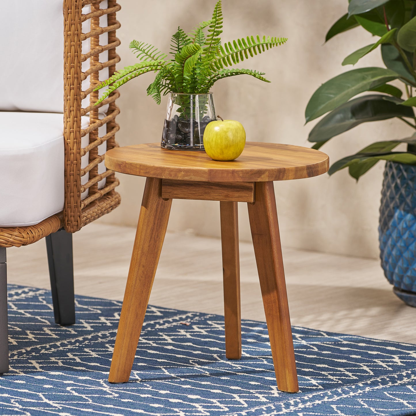 Marina Acacia Wood Side Table – Stylish & Sustainable Accent Piece