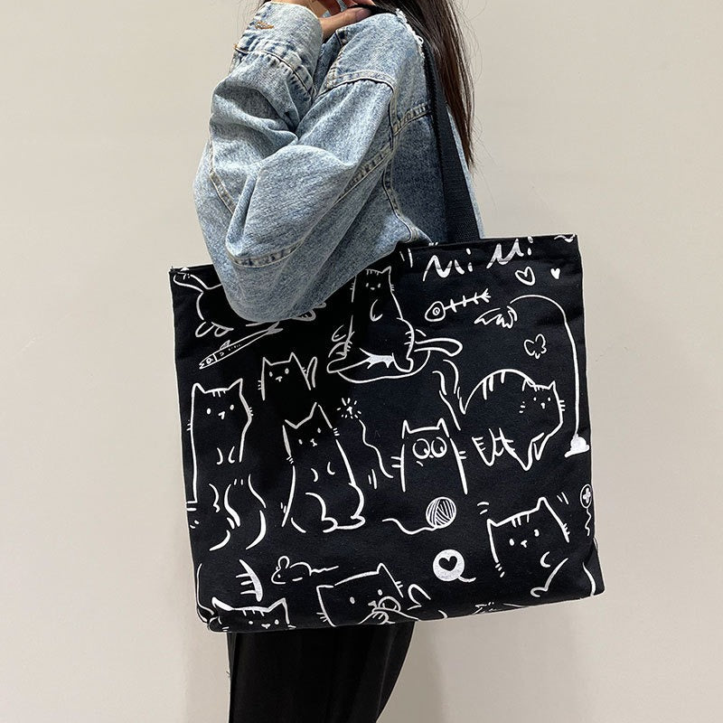 Large Canvas Shoulder Bag – Stylish & Sustainable Tote for Women
