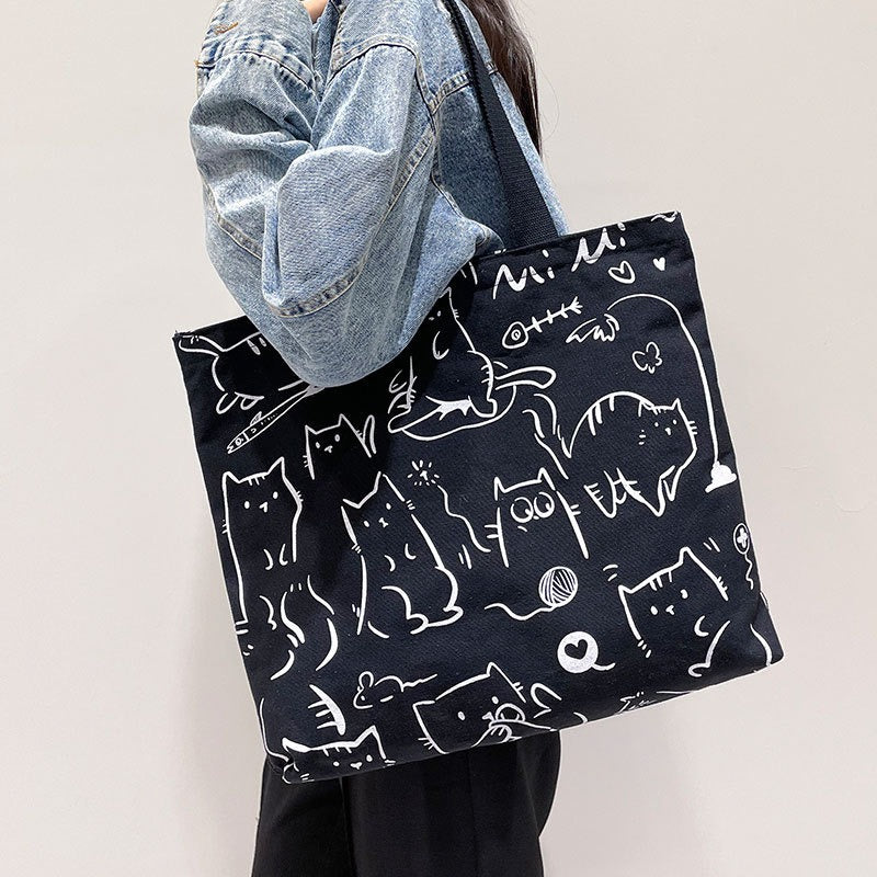 Large Canvas Shoulder Bag – Stylish & Sustainable Tote for Women