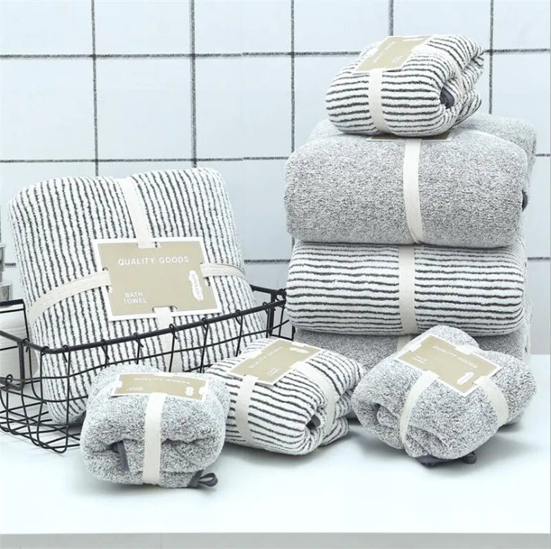 Soft Bamboo Charcoal Coral Velvet Bath Towel – Ultra-Absorbent & Eco-Friendly