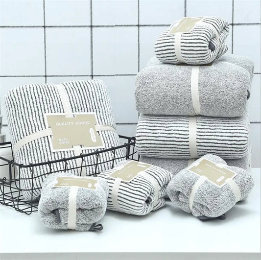 Soft Bamboo Charcoal Coral Velvet Bath Towel – Ultra-Absorbent & Eco-Friendly