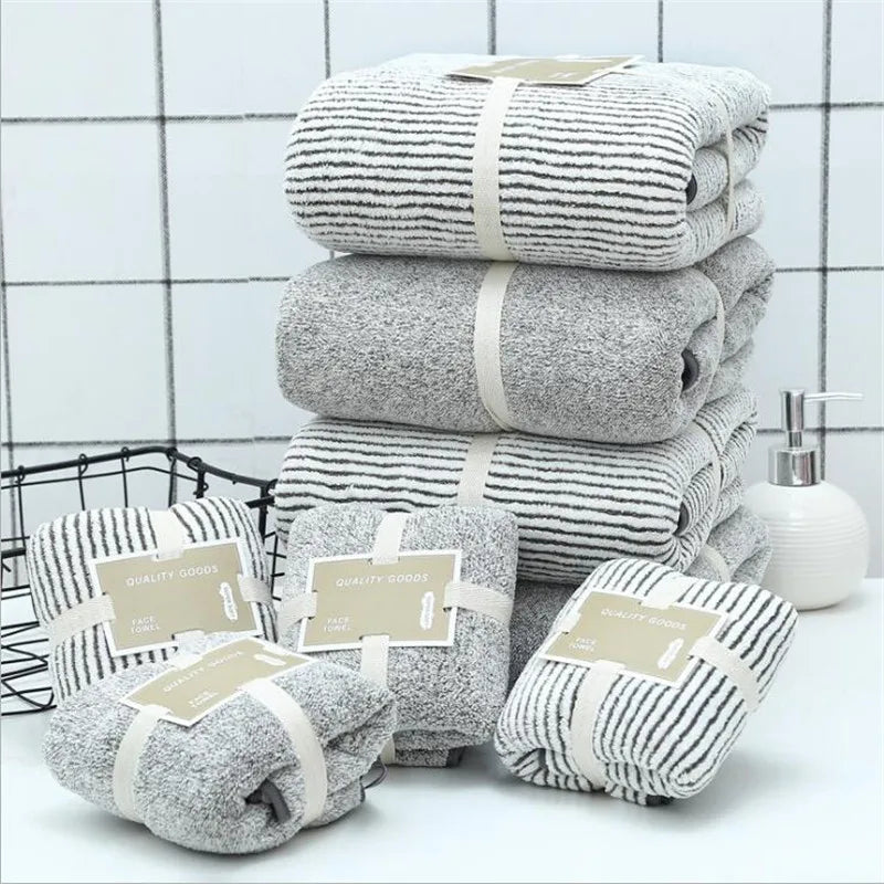 Soft Bamboo Charcoal Coral Velvet Bath Towel – Ultra-Absorbent & Eco-Friendly