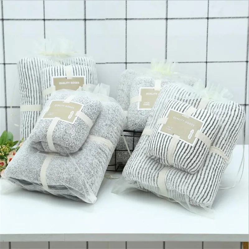 Soft Bamboo Charcoal Coral Velvet Bath Towel – Ultra-Absorbent & Eco-Friendly