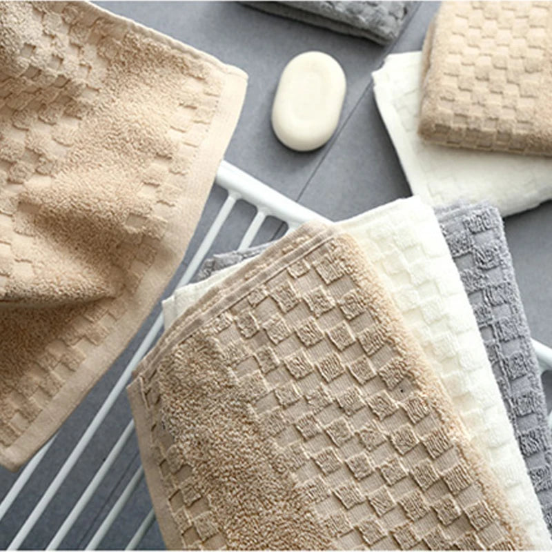 Bamboo Charcoal Coral Velvet Bath Towel – Ultra-Soft & Eco-Friendly